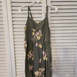 Old Navy Green Dress with Floral Pattern